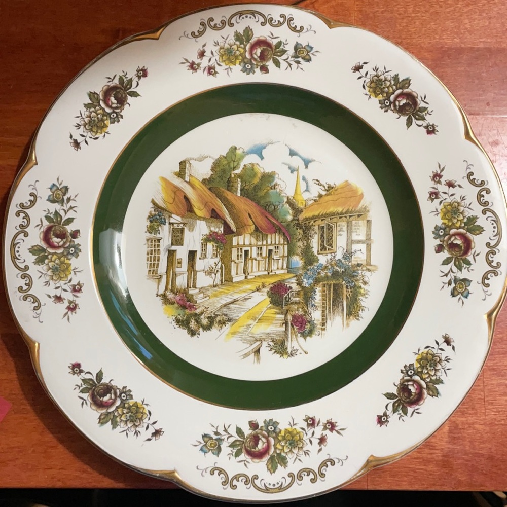 Ascot service plate